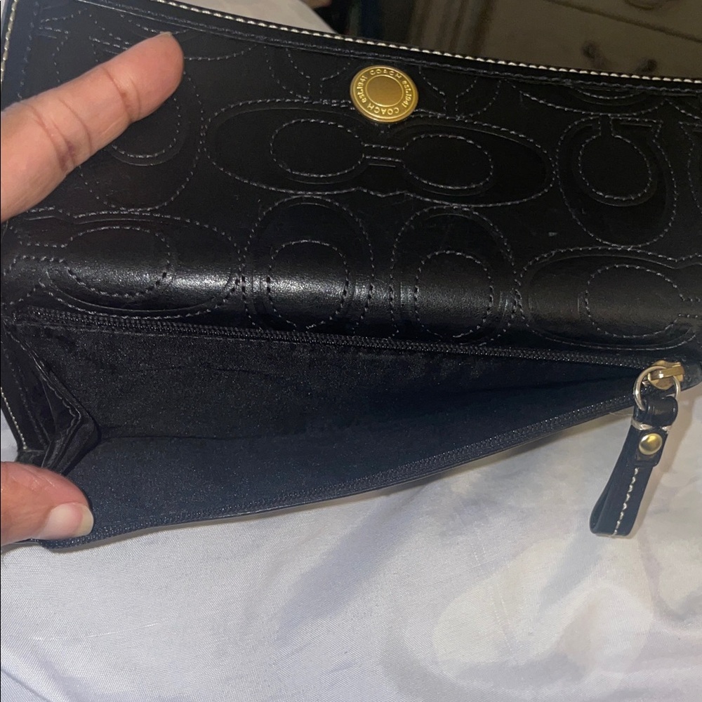 Coach Continental Embossed Wallet with Gold Button - Picture 7 of 8